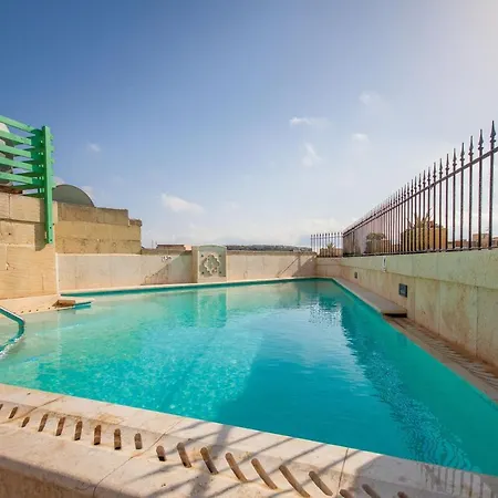 Gozitan Farmhouse With Pool - Pp 3 - Happy *